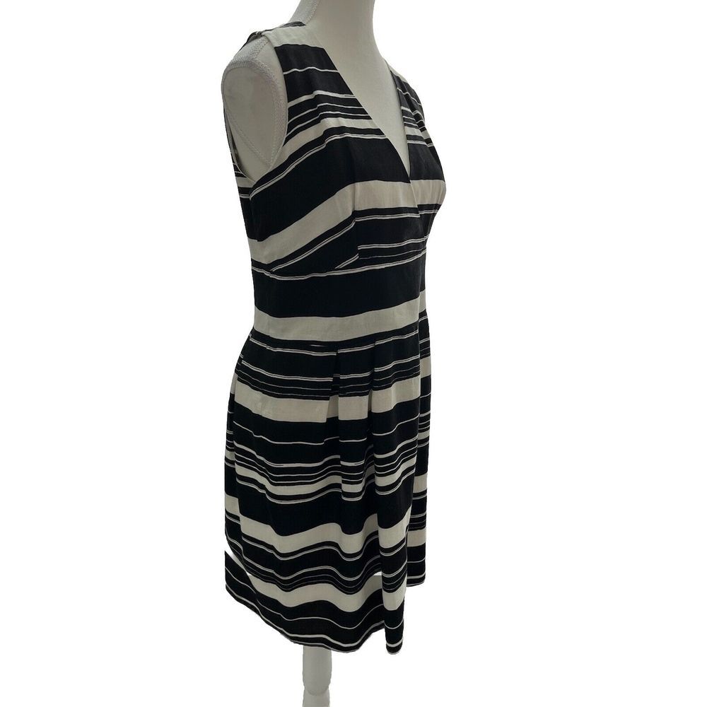 Tweeds Womens Size 8 100% Linen Dress Cross Front V Neck Striped Fit And Flare
